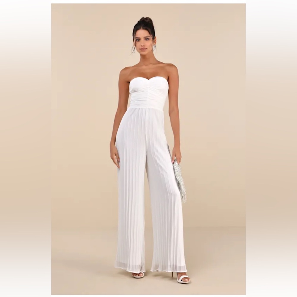 NWT lulus white jumpsuit